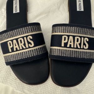 Steve Madden Navy  Knox Paris Sandal worn one time.
